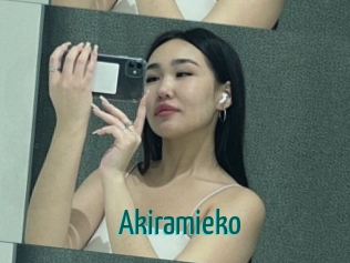 Akiramieko