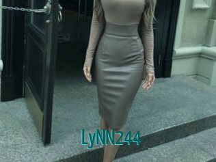 LyNN244