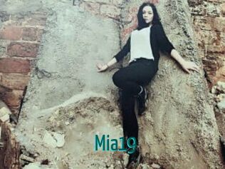 Mia19