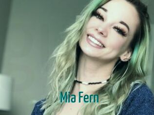 Mia_Fern